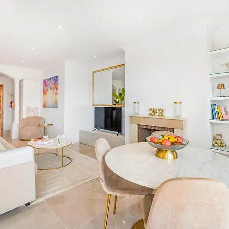 Apartment Stunning In Puerto Banus