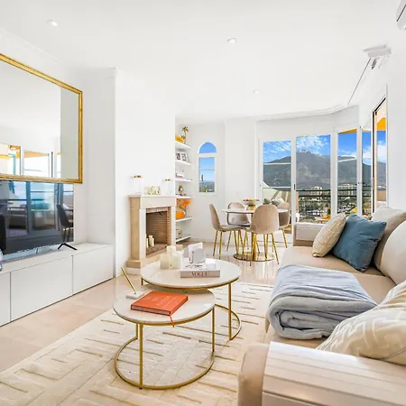 Apartment Stunning In Puerto Banus