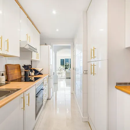Stunning In Puerto Banus Apartment Marbella