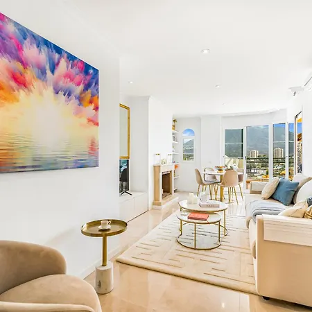 Apartment Stunning In Puerto Banus